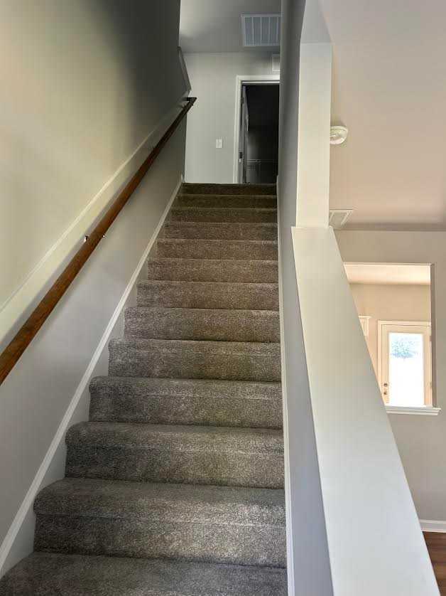 102 Windemere Ln - Photo 4 of 18
