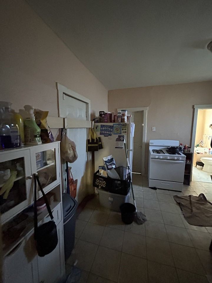 5532 Robin Ave - Photo 5 of 17