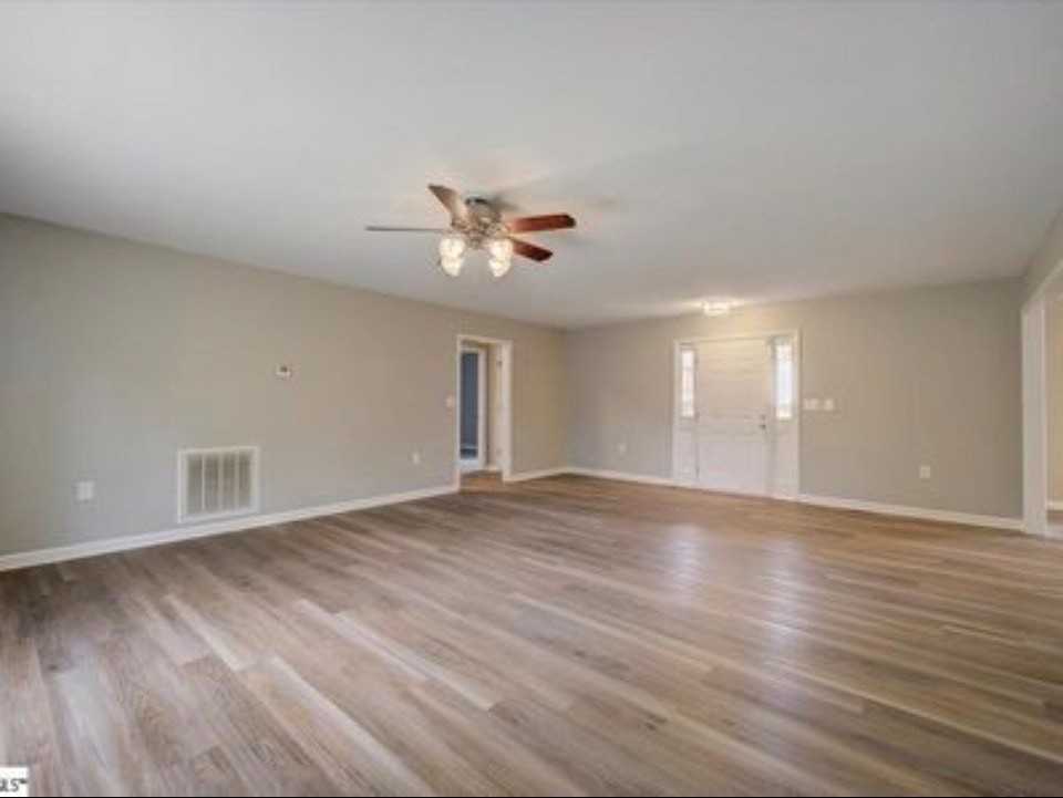 312 Tumbleweed Ter - Photo 3 of 19