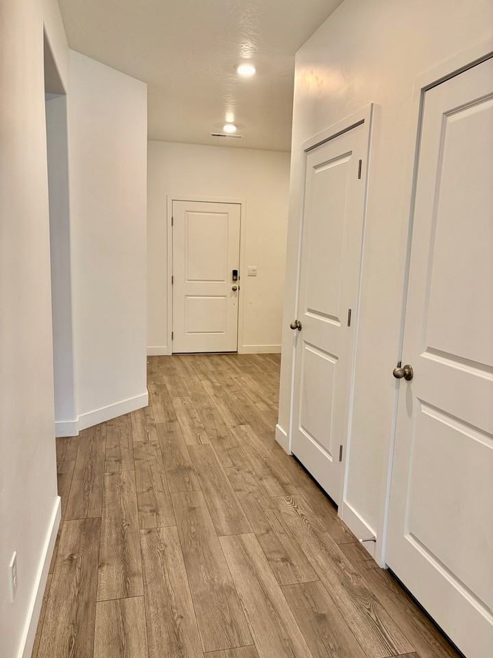 1743 S Wolverine Way - Photo 7 of 13