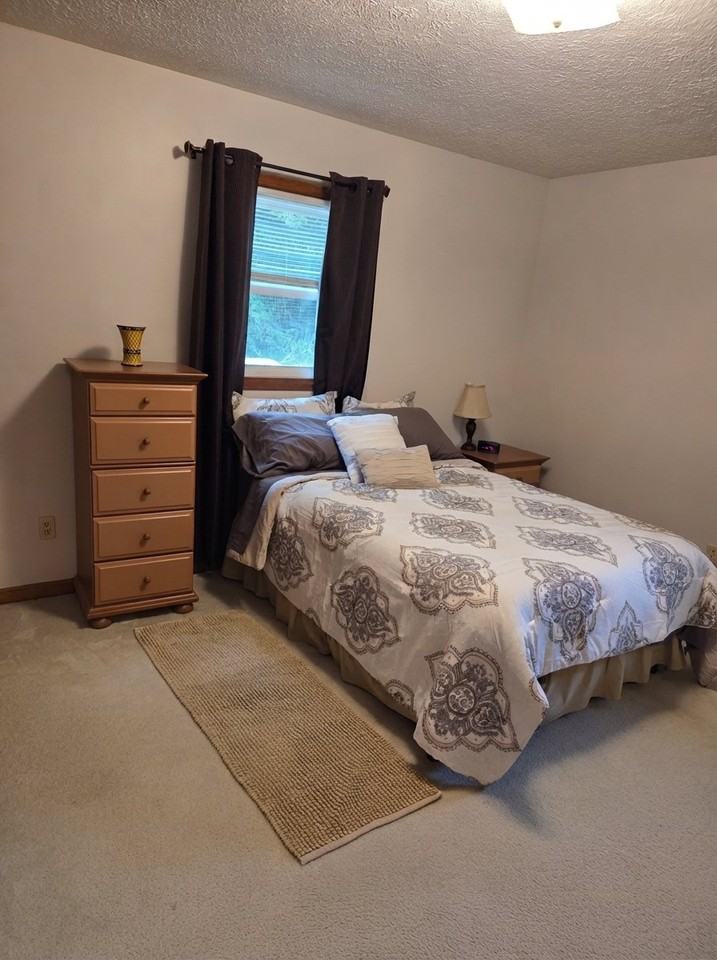 109 Amhurst Ln #1 - Photo 4 of 15
