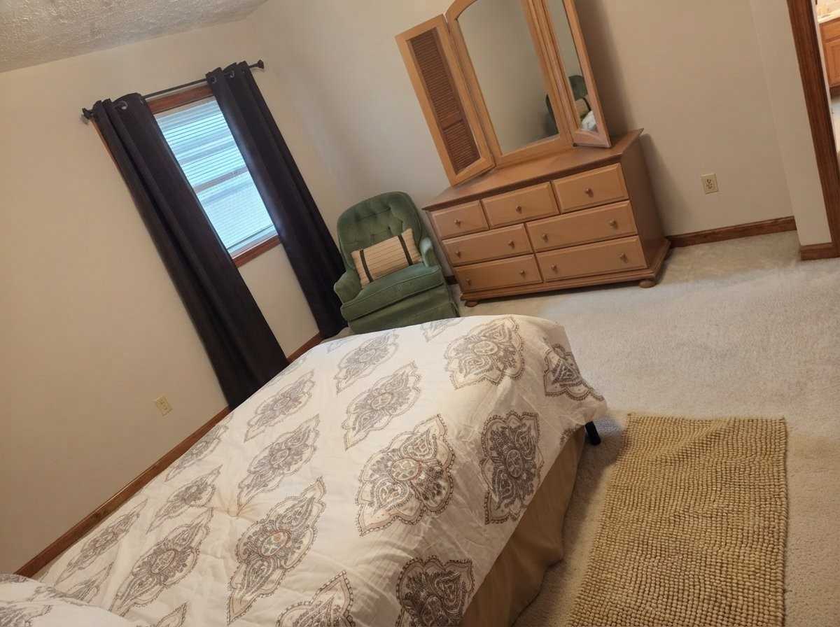 109 Amhurst Ln #1 - Photo 5 of 15