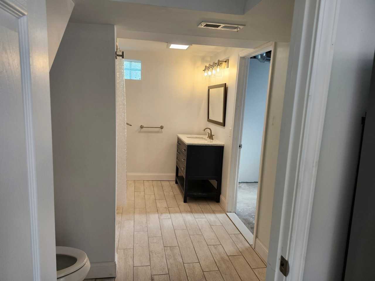 3082 Norcott Dr #B - Photo 4 of 18