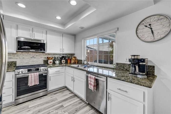 8675 Pinyon St - Photo 4 of 19