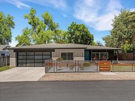 featured image of 1925 E Osage Orange Ave