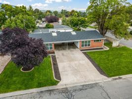 featured image of 1154 E Glorieta Dr