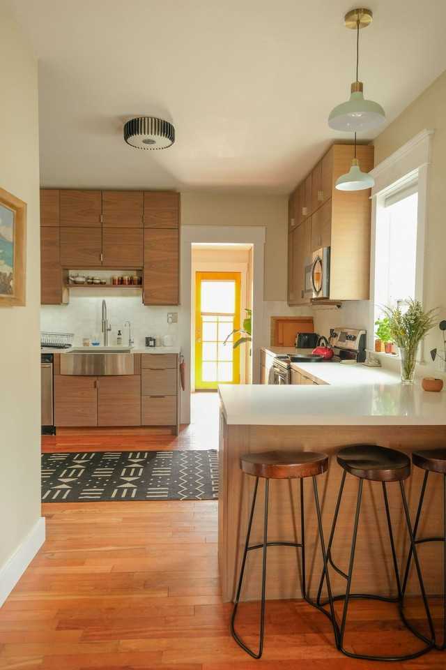 1307 W Indiana Ave - Photo 6 of 23