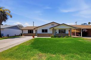 featured image of 252 E 9th Dr