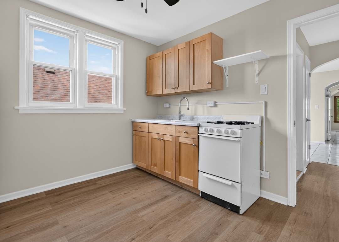 5107 W Berenice Ave #2 - Photo 2 of 8