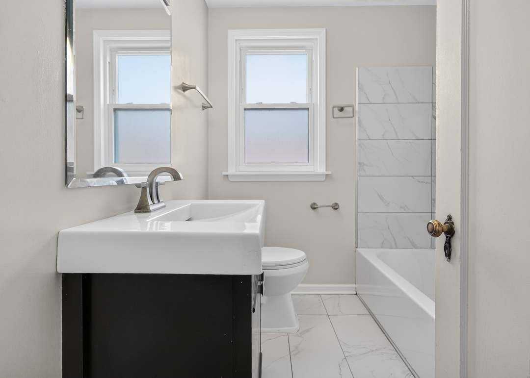 5107 W Berenice Ave #2 - Photo 5 of 8