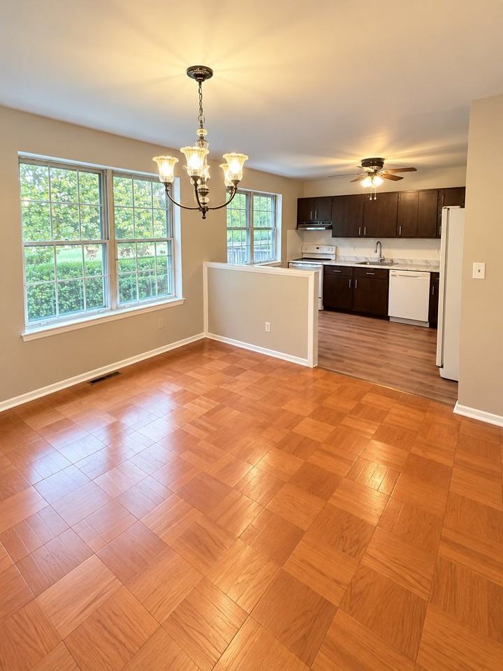 616 Yorkshire Dr - Photo 5 of 20