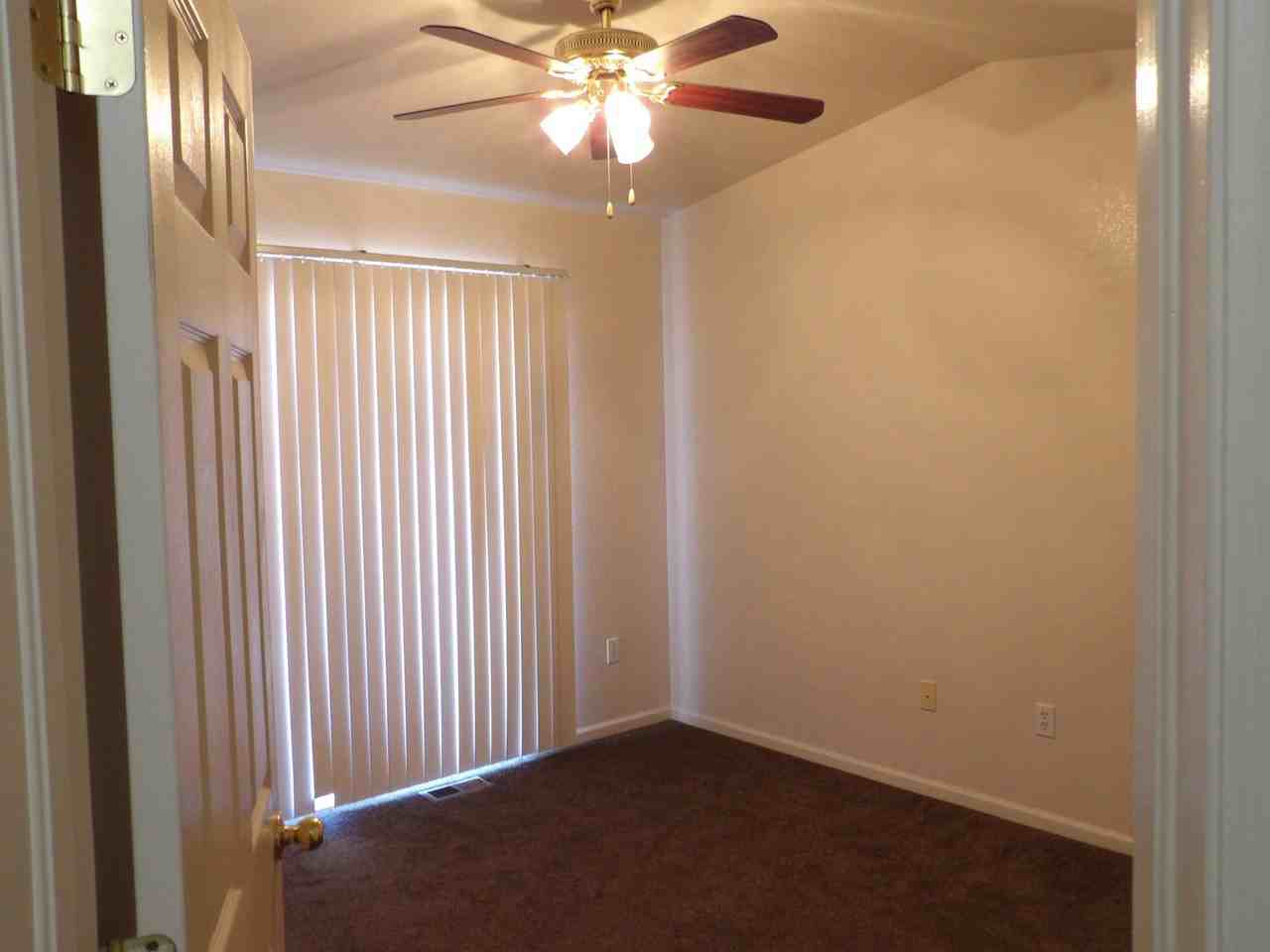 318 Audubon Dr - Photo 6 of 16