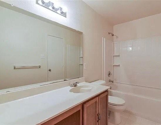 701 Wild Prairie Dr - Photo 2 of 11