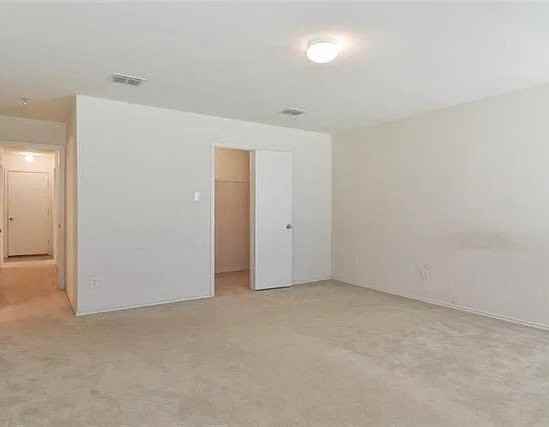701 Wild Prairie Dr - Photo 3 of 11
