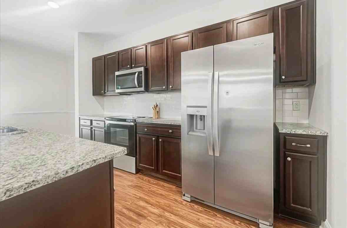 2764 Calico Bass Ln - Photo 2 of 13