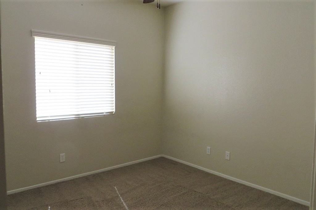 13293 Marshwood St - Photo 4 of 13