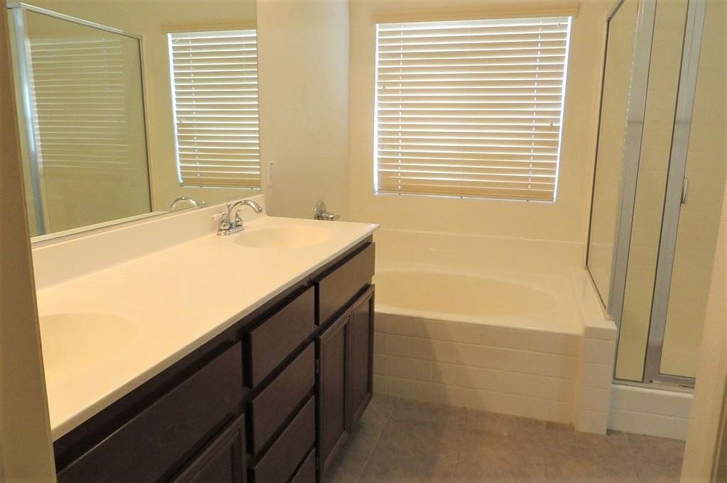 13293 Marshwood St - Photo 7 of 13