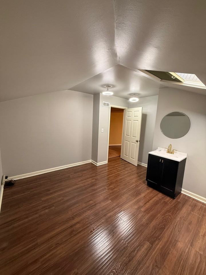 103 Crescent Ave #0 - Photo 2 of 14