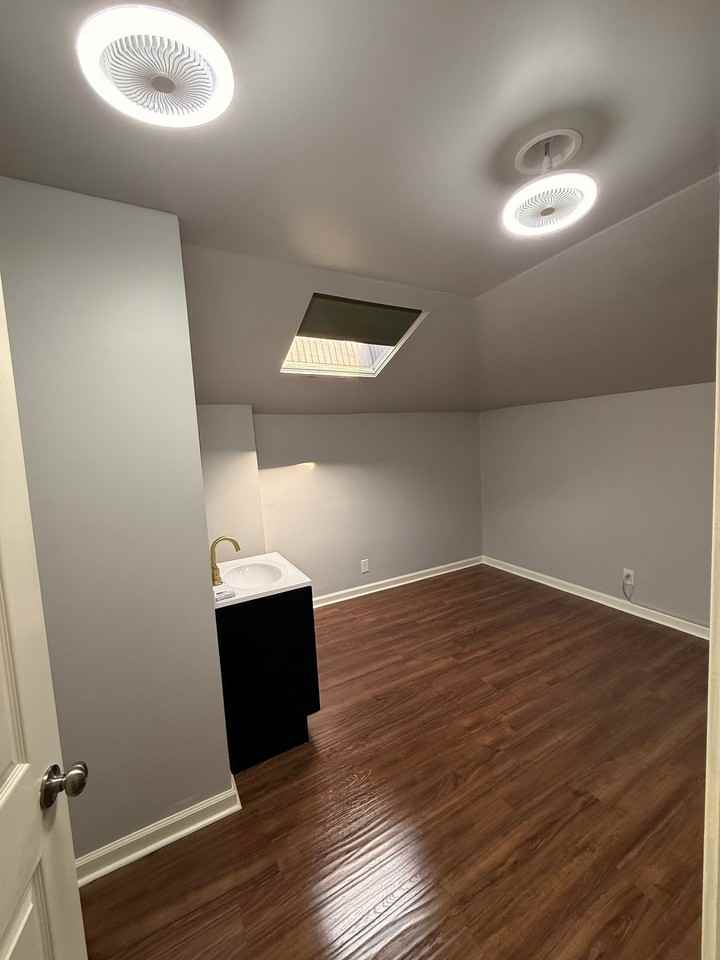 103 Crescent Ave #0 - Photo 3 of 14