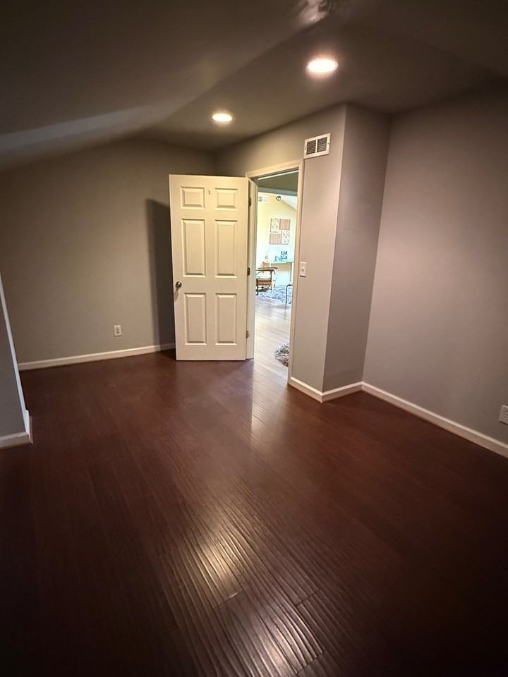 103 Crescent Ave #0 - Photo 5 of 14