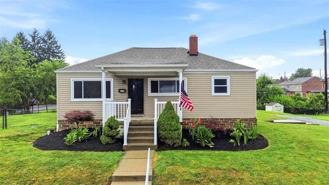 2114 Meadow Ln - Photo 1 of 1