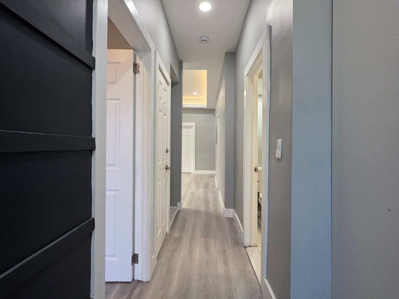 20 W 49th St #2 - Photo 4 of 19