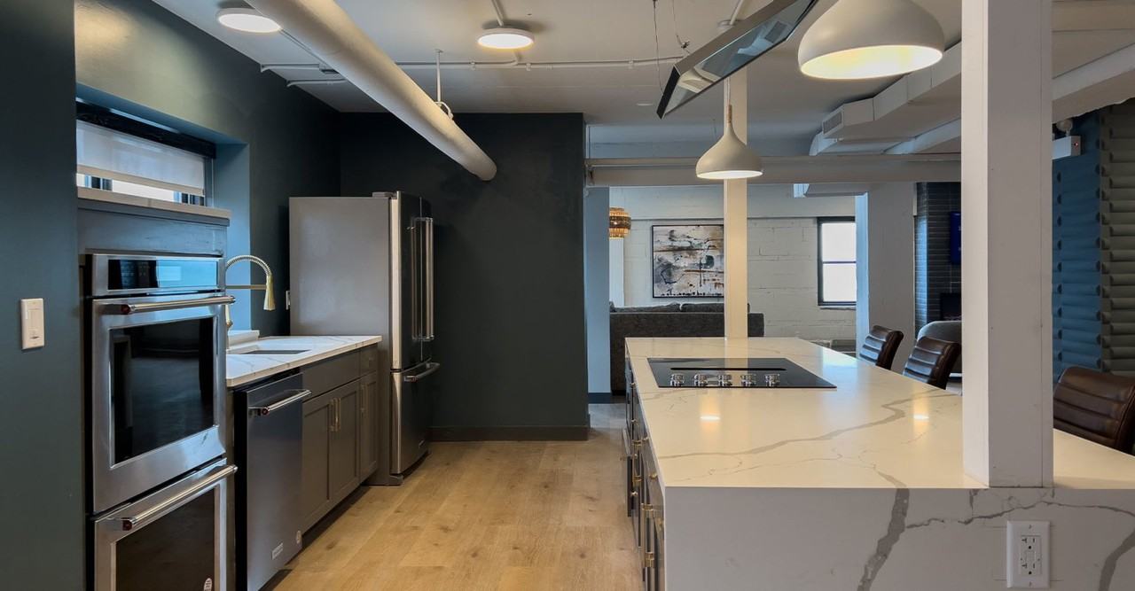 5751 N Kenmore Ave #206 - Photo 5 of 10