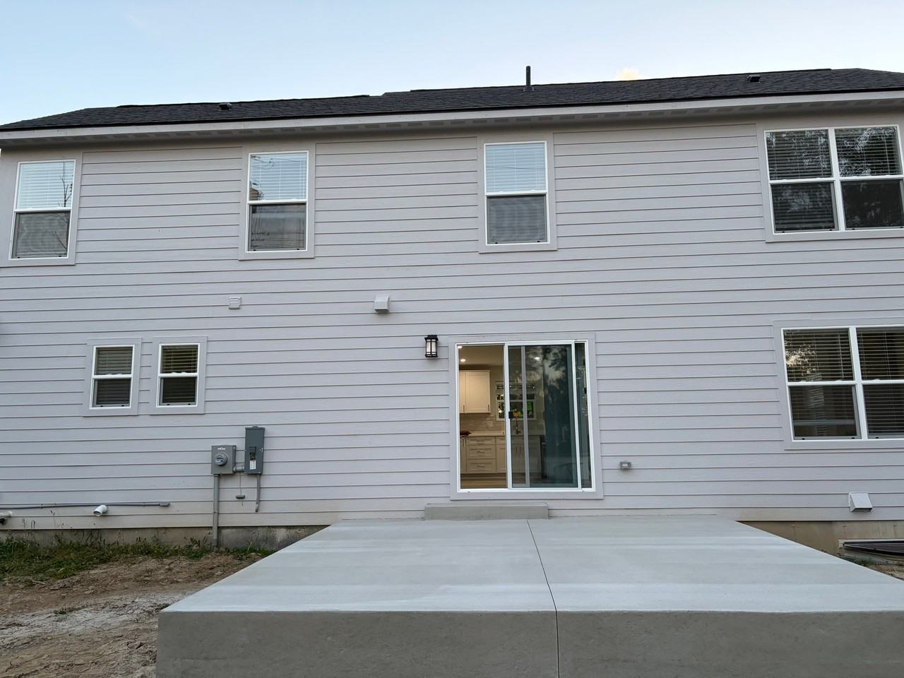 1129 Tecumseh Ave - Photo 4 of 16