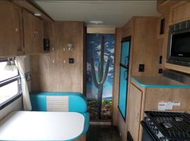 featured image of 1 Forest Lake Rd