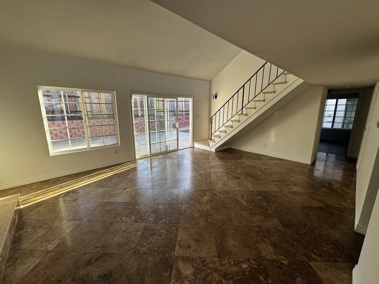 3831 Palm Ave - Photo 3 of 20