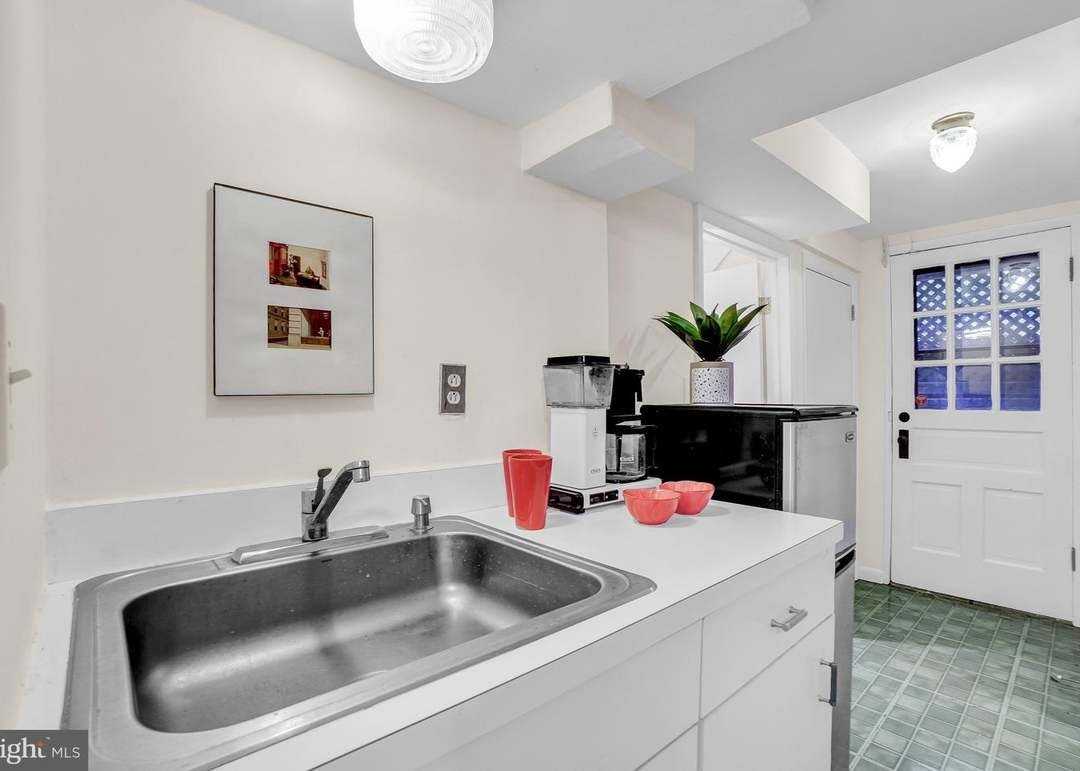 4526 44th St Nw - Photo 5 of 24