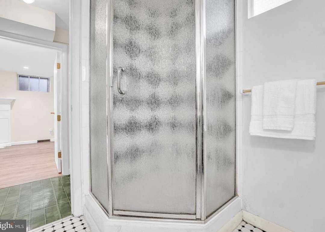 4526 44th St Nw - Photo 6 of 24