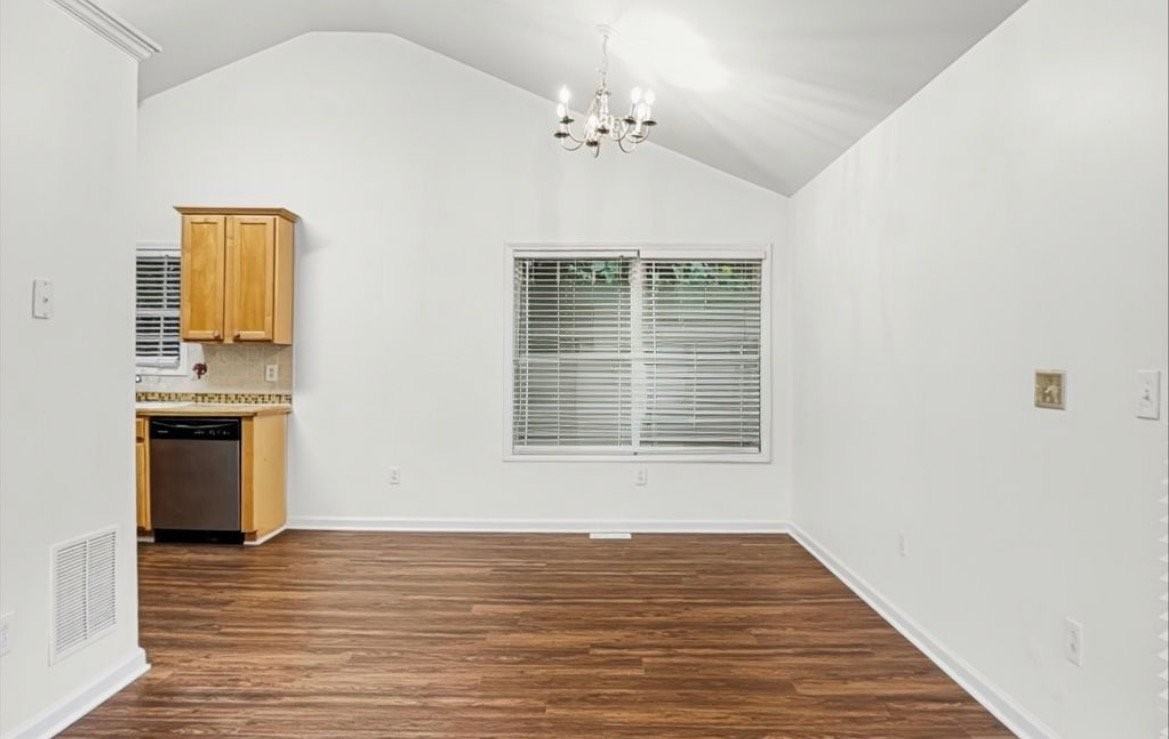 5955 Hickory Springs Dr - Photo 3 of 10
