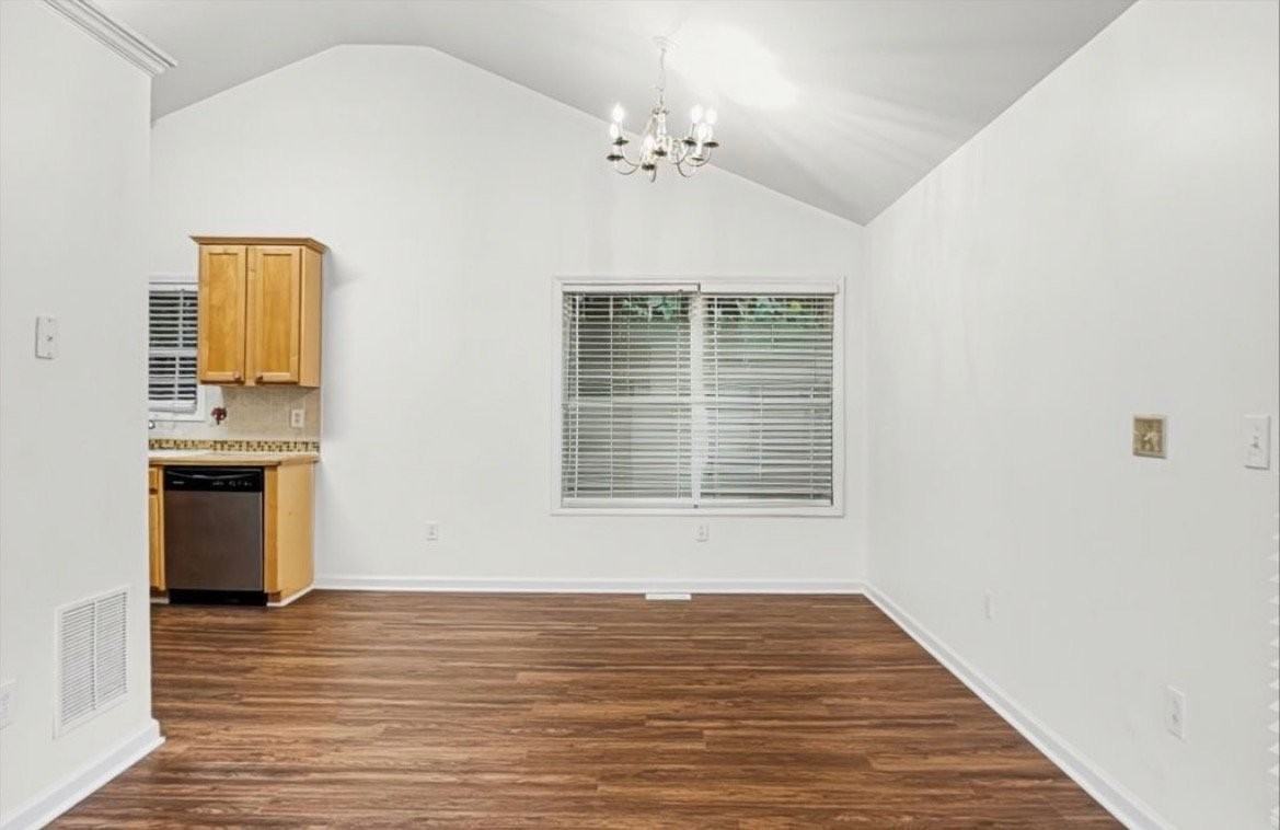 5955 Hickory Springs Dr - Photo 4 of 10