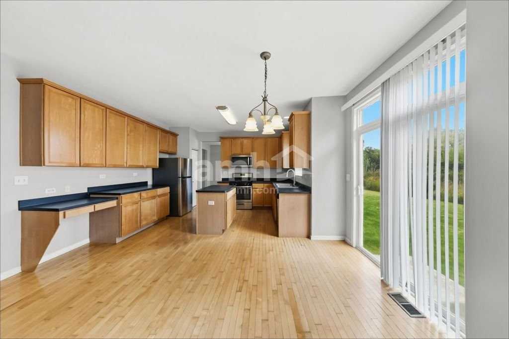 531 W Mara Lynn Ct - Photo 2 of 10