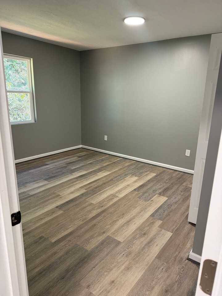 77 Alverson St #6 - Photo 6 of 11