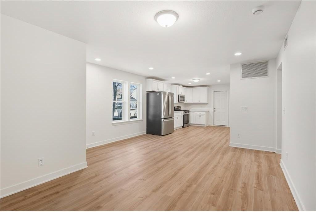 1195 Bush Ave #2 - Photo 3 of 13