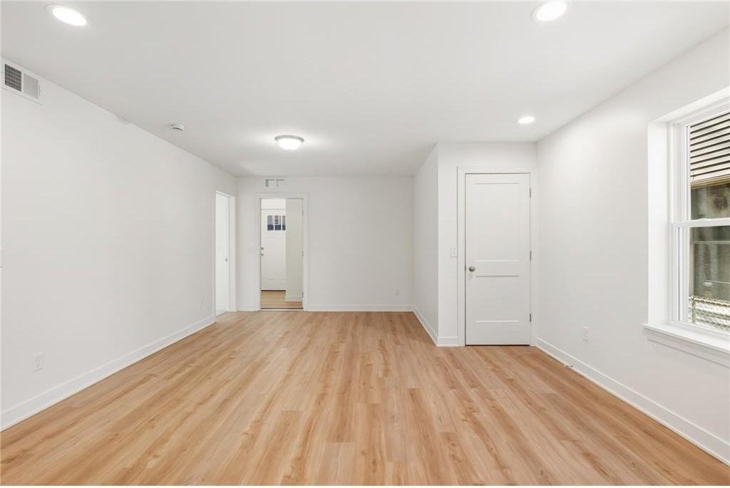 1195 Bush Ave #2 - Photo 4 of 13