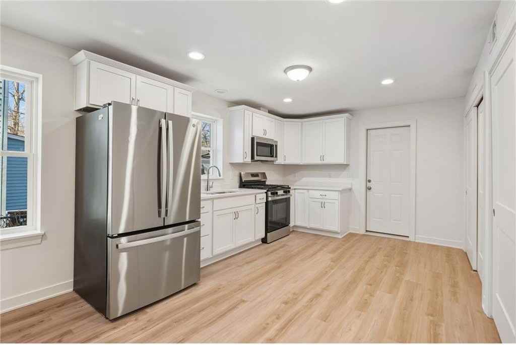 1195 Bush Ave #2 - Photo 5 of 13