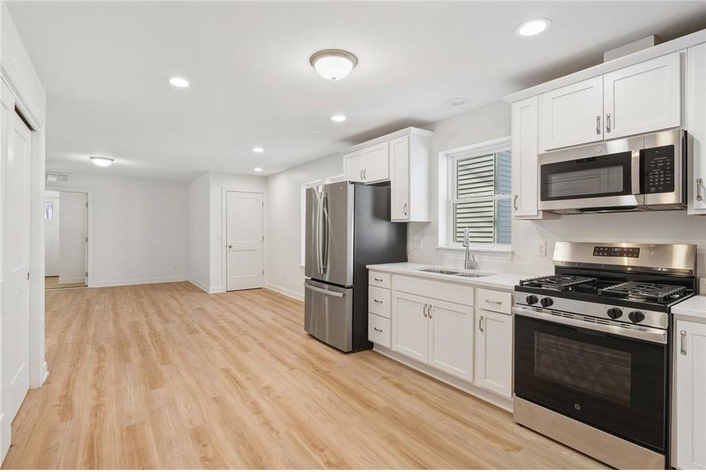 1195 Bush Ave #2 - Photo 6 of 13