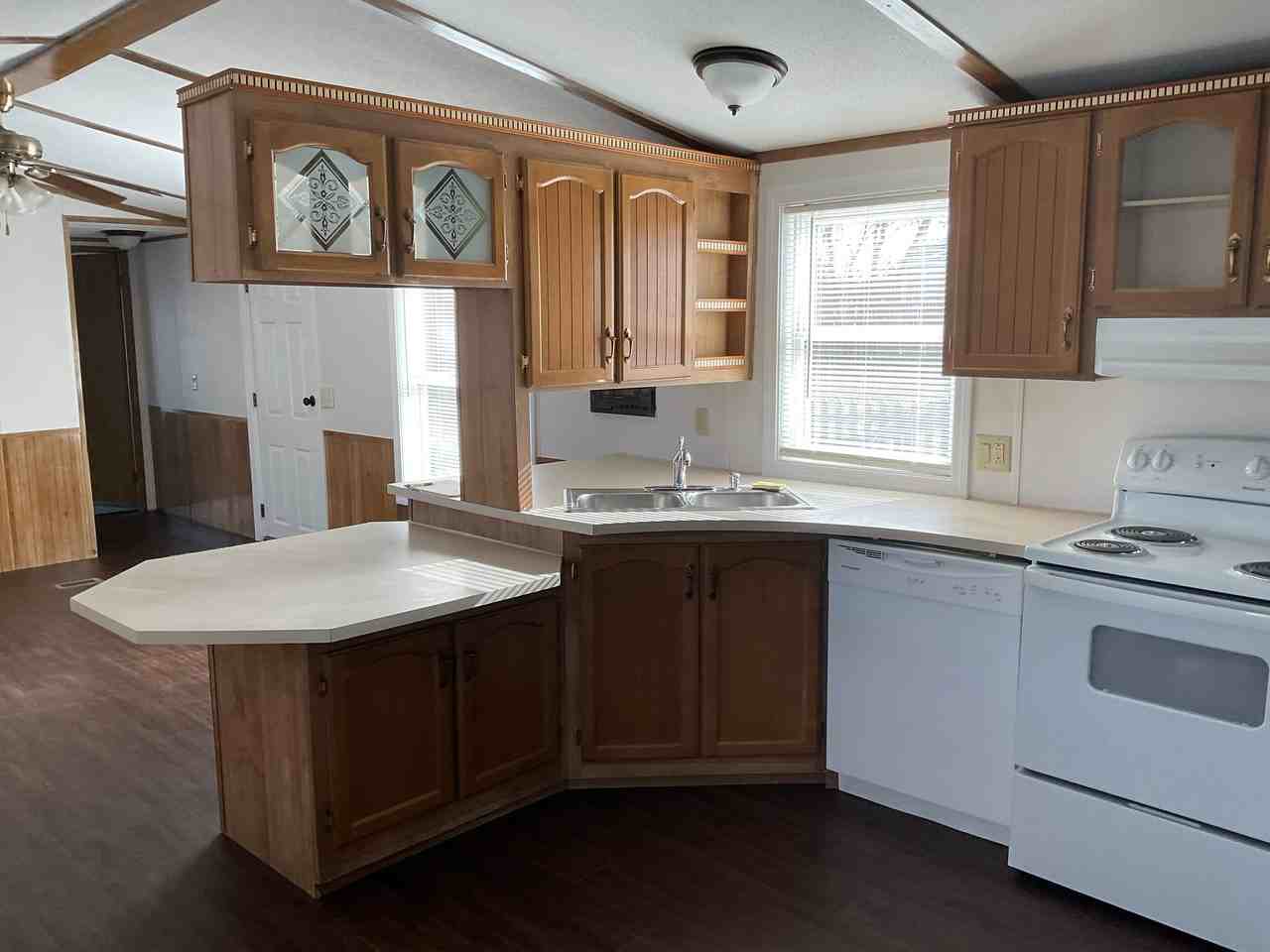 33 North St #A - Photo 2 of 3