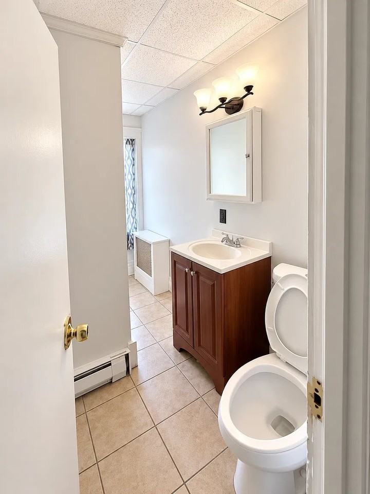 1134 W 4th St #3 - Photo 4 of 8