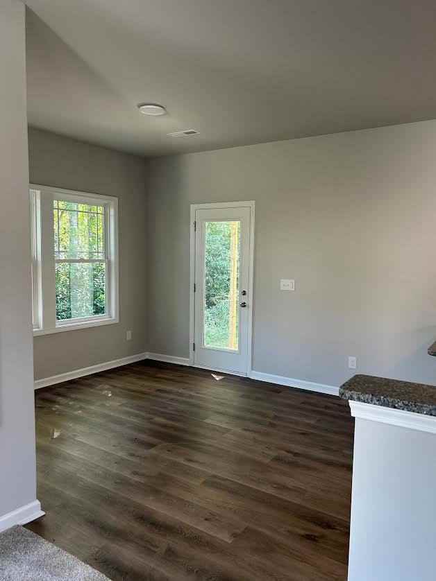 142 Flatland Dr - Photo 6 of 18