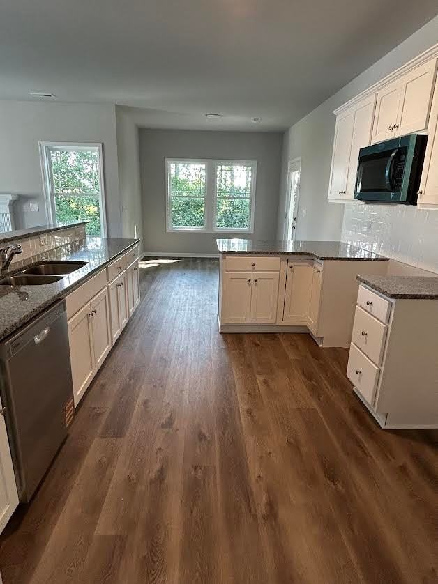 142 Flatland Dr - Photo 7 of 18