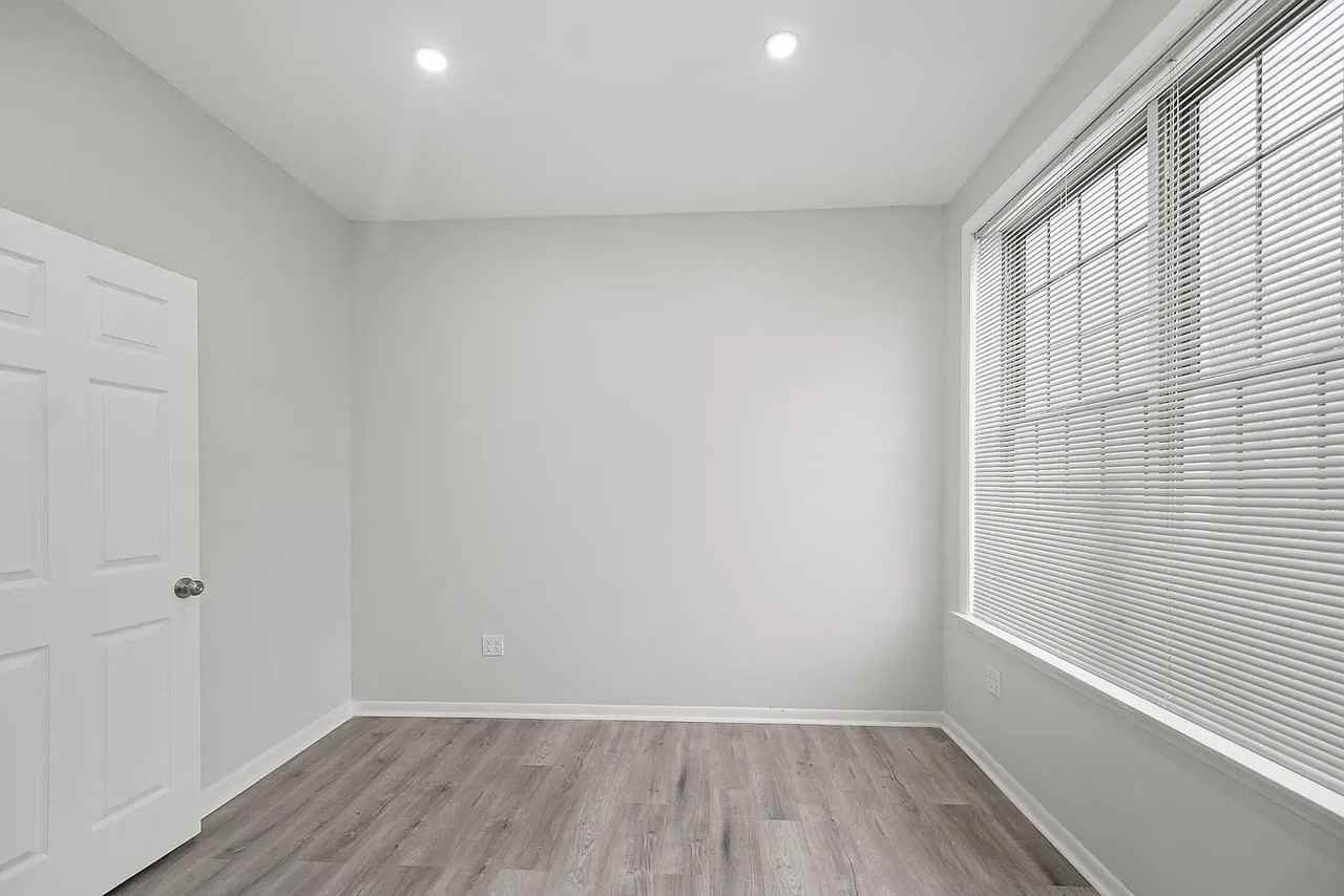 828 N Washington St #1F - Photo 5 of 8
