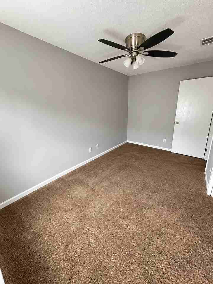 315 Kennebec St - Photo 5 of 17