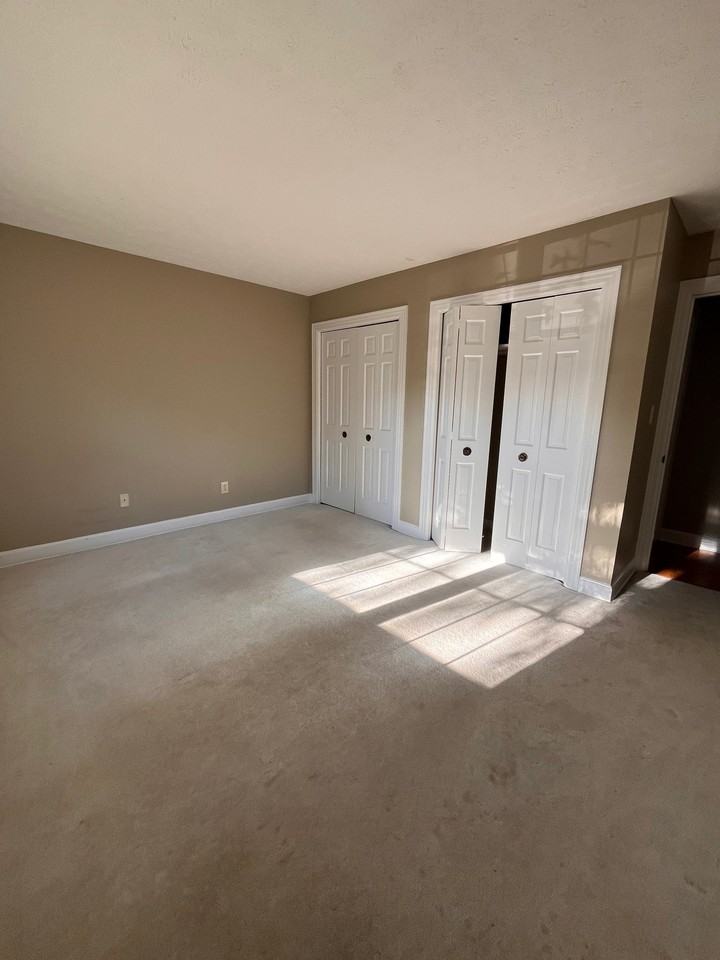 4612 Deepwood Ct - Photo 3 of 19
