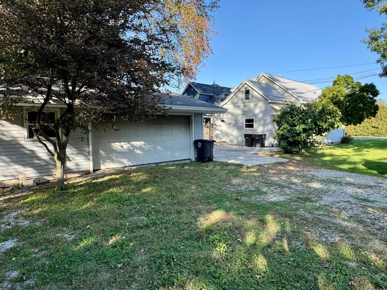2130 Freeman St - Photo 3 of 18