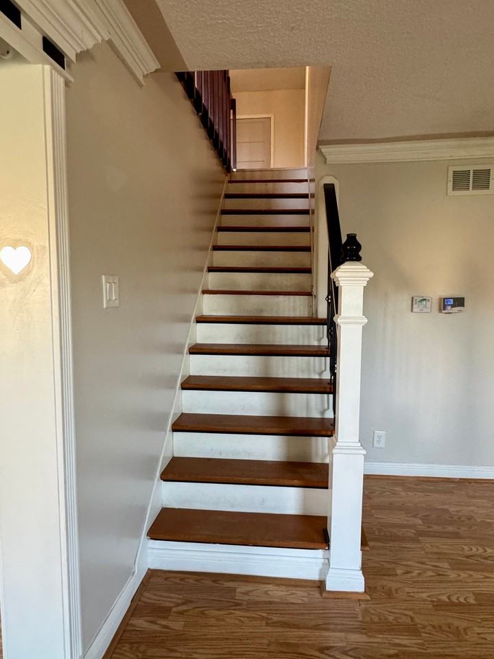 2130 Freeman St - Photo 5 of 18