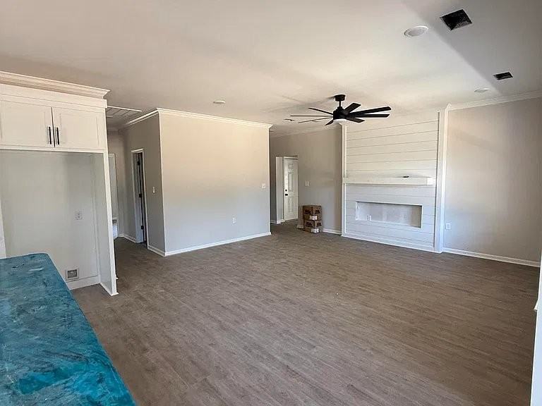 531 Madeleine Cir - Photo 7 of 16